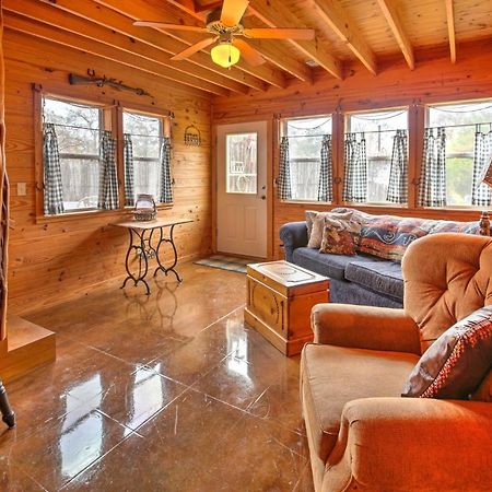 Villa Ark Bunkhouse Fredericksburg Hideaway With Hot Tub Esterno foto