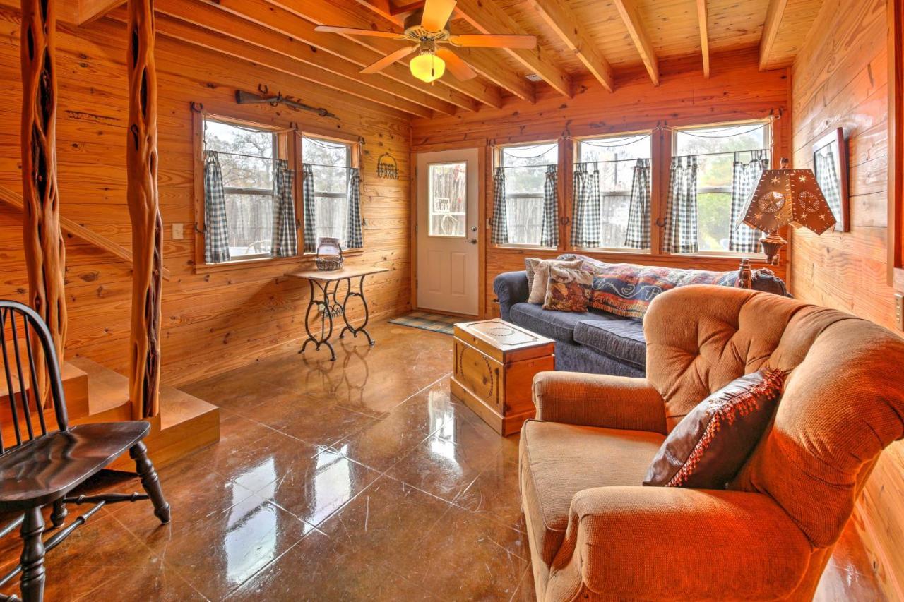 Villa Ark Bunkhouse Fredericksburg Hideaway With Hot Tub Esterno foto