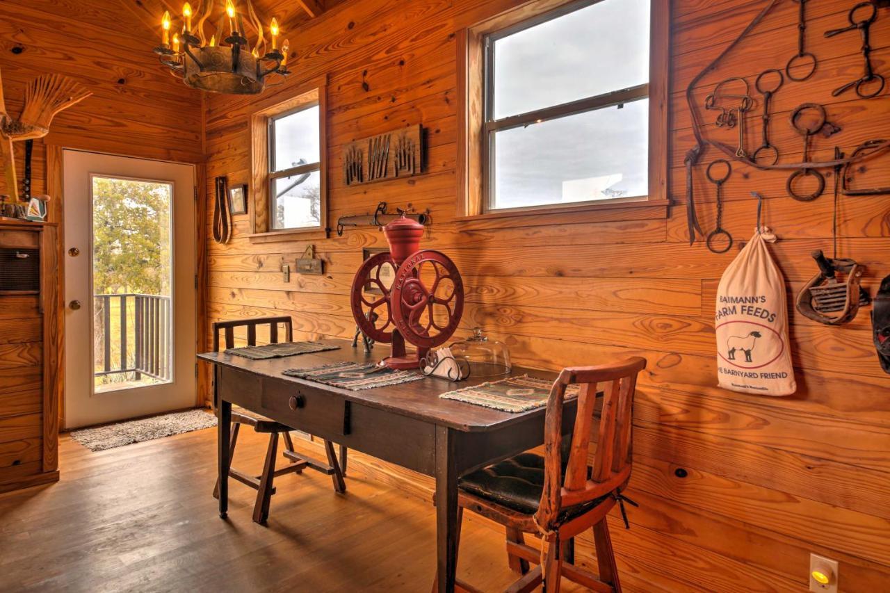 Villa Ark Bunkhouse Fredericksburg Hideaway With Hot Tub Esterno foto