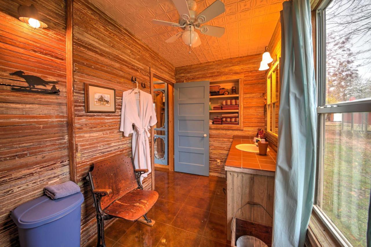 Villa Ark Bunkhouse Fredericksburg Hideaway With Hot Tub Esterno foto