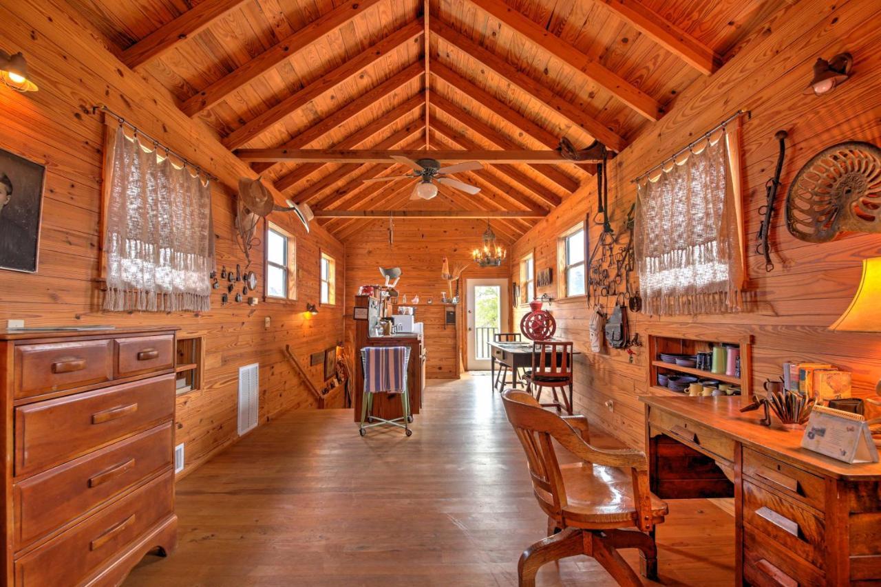 Villa Ark Bunkhouse Fredericksburg Hideaway With Hot Tub Esterno foto