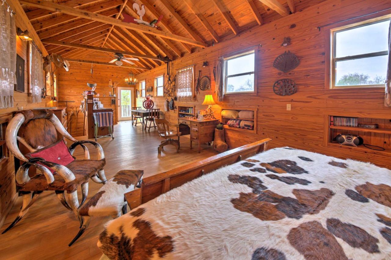 Villa Ark Bunkhouse Fredericksburg Hideaway With Hot Tub Esterno foto