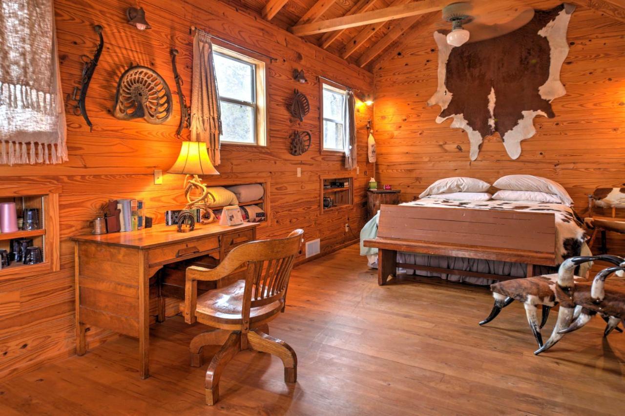 Villa Ark Bunkhouse Fredericksburg Hideaway With Hot Tub Esterno foto